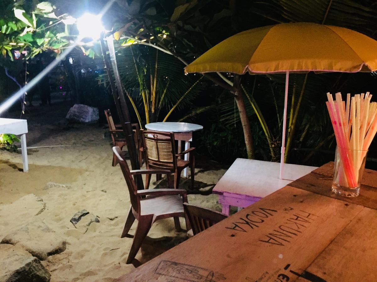 Sea Side Guest House Tangalle Kültér fotó